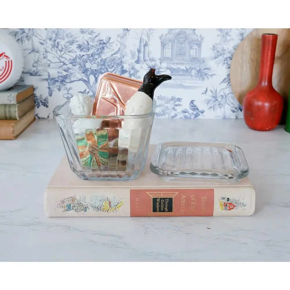Vintage 2003 Anchor Hocking Square Ribbed Refrigerator Dish Retro Cottage Farm